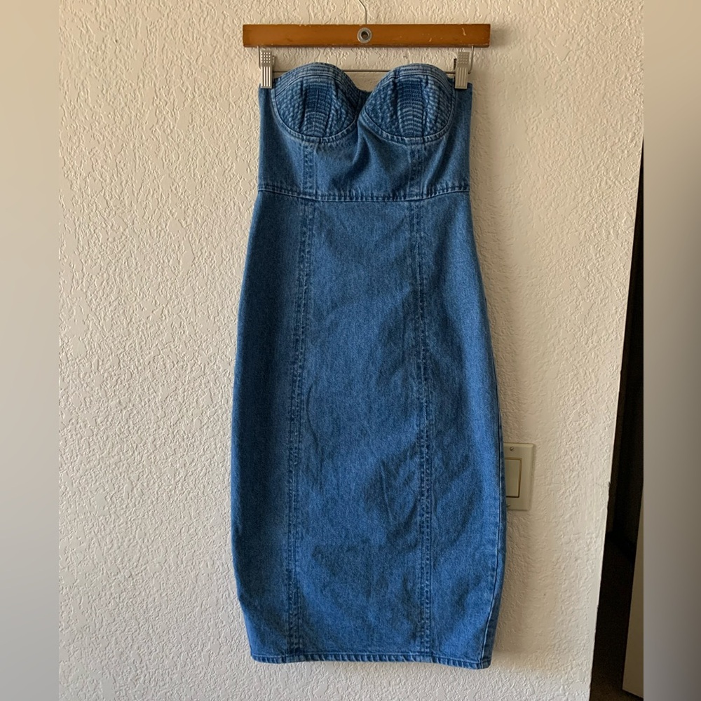 Forever 21 Strapless denim dress -Small